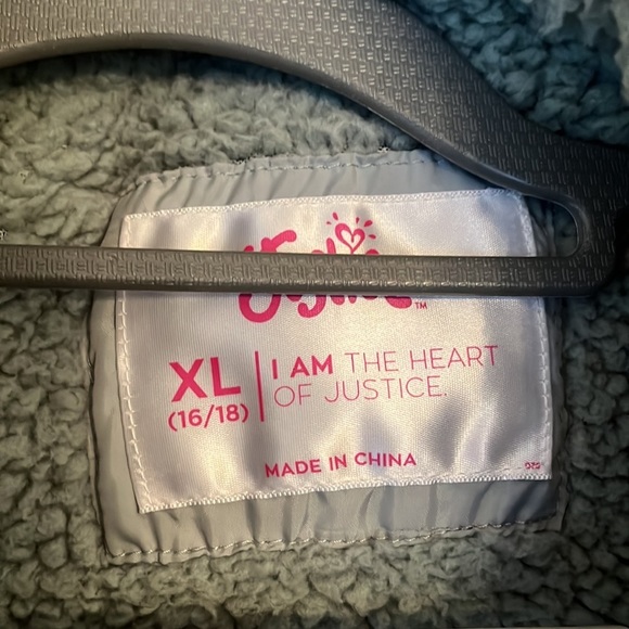 Justice Girl’s Coat in EUC CL 16/18 Nlue and Fleece Lined - Picture 2 of 6